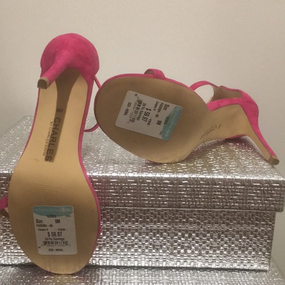 Pretty in Pink pumps - Picture 7 of 8